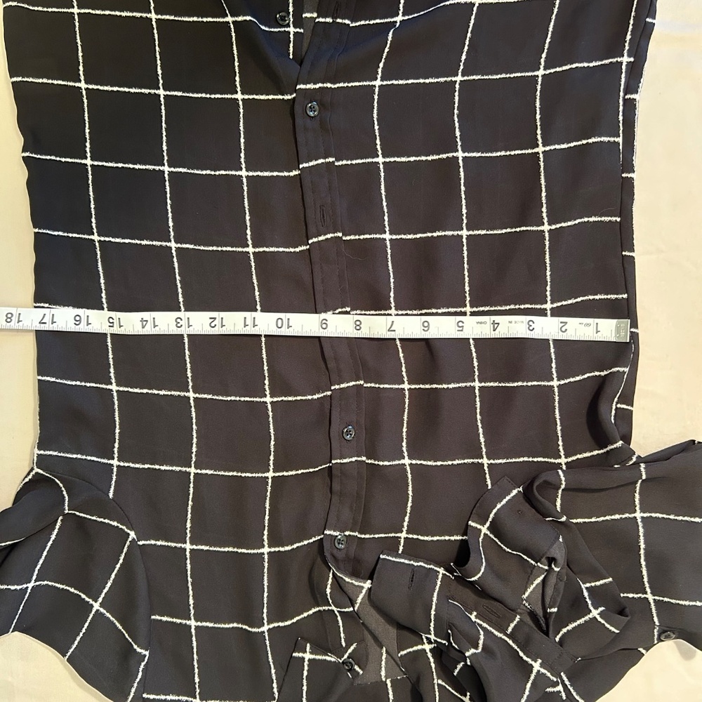 Women’s Apt 9 Essentials Black & White Checkered Long Sleeve Shirt | Size XS - Picture 7 of 11